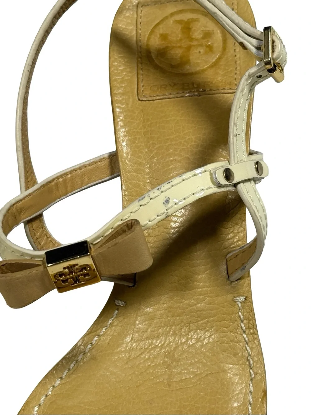 Tory Burch Kailey Patent Leather Bow Sandals Womens 8.5M Cream Tan Heels